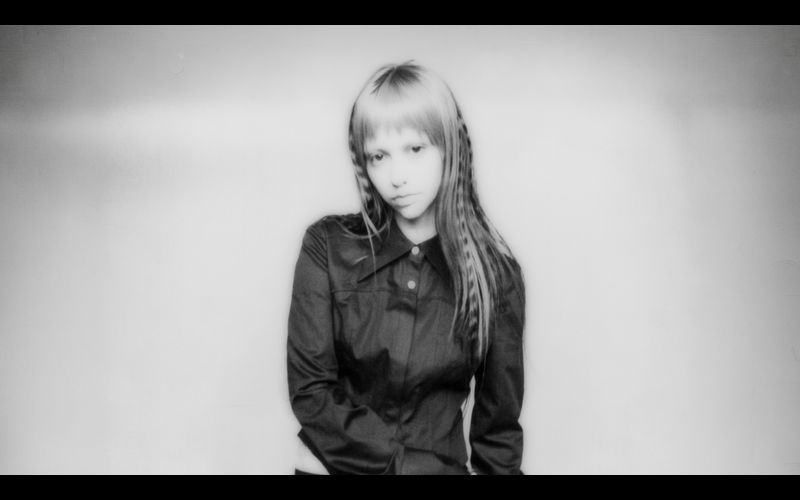 AKRIILA - EL TOUR DE LUCY